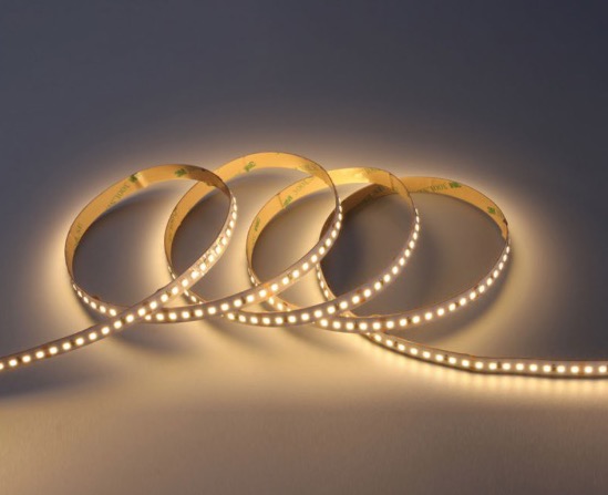 LED -stripelys og stenger